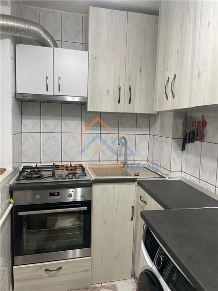 Titan Apartament de vanzare cu 2 camere, zona Titan